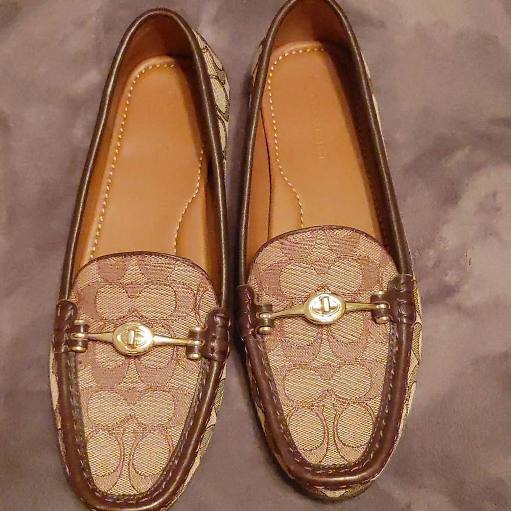 Coach Loafers - Picture 4 of 4